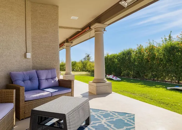Sonoran Sunshine By Avantstay *