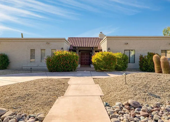 Villa Sonoran Sunshine By Avantstay